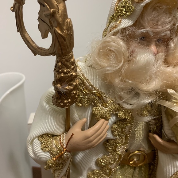 12” Father Christmas Gorgeous in Gold/White - Picture 10 of 13
